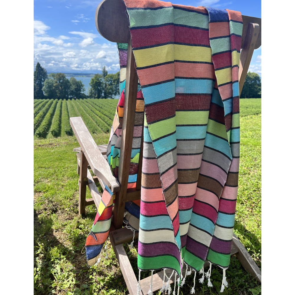 100 % Handarbeit: Hamamtuch Regenbogen