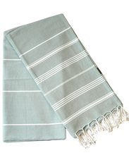 Laden Sie das Bild in den Galerie-Viewer, Hamamtuch Bio-Baumwolle &quot;Fouta Hammam&quot; hellgrün