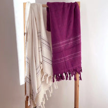 Laden Sie das Bild in den Galerie-Viewer, Hamamtuch Frottee / Hamamtuch Bio violett