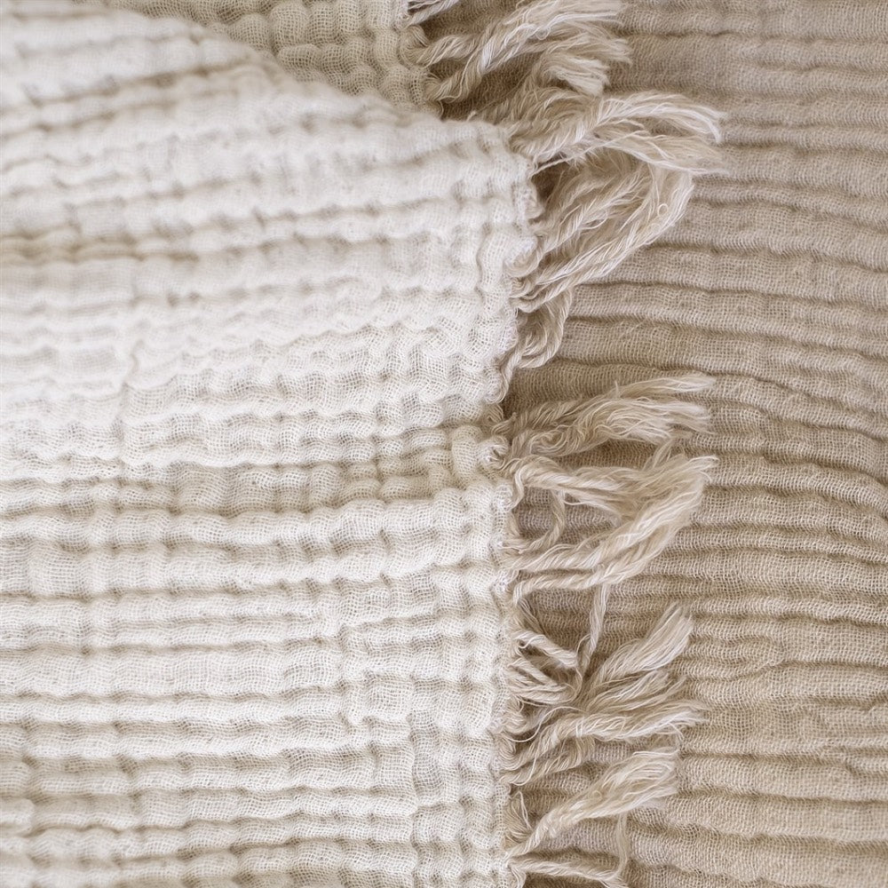 Tagesdecke aus Musselin – Bettüberwurf Ava (Oeko-Tex) in Beige