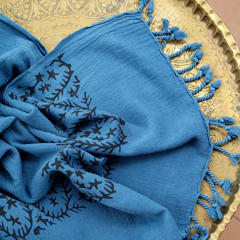 Hamamtuch Alina floral - petrolblau mit schwarz - handbedruckt und handgewebt